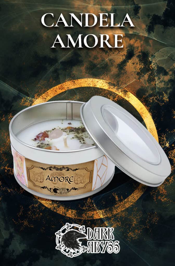 Profumo di amore: candela profumata in contenitore elegante, ideale per creare atmosfere romantiche.