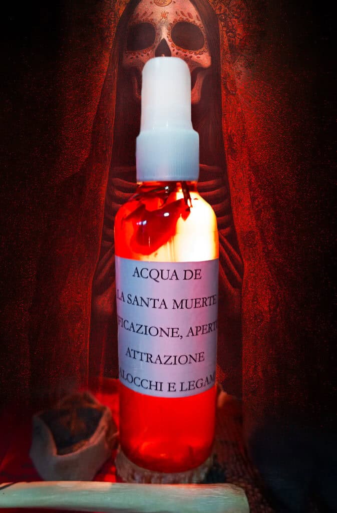 Profumo di morte in bottiglia, mistico e inquietante, ideale per atmosfere dark e horror.