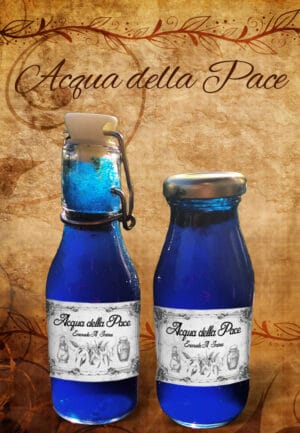 Mare blu in bottiglia con etichetta "Acqua della Pace" per la pubblicazione darkabyss-edizioni.